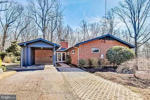 Doris, ALEXANDRIA, VA 22311