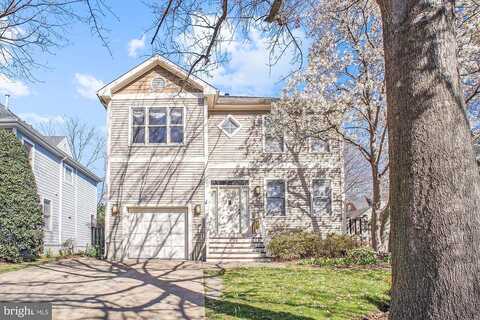 8Th, ARLINGTON, VA 22204