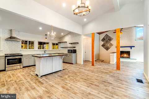 Fairway, CAMP HILL, PA 17011