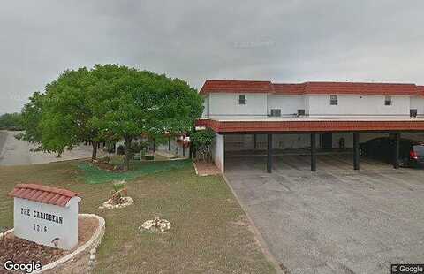 Poe, LAGO VISTA, TX 78645