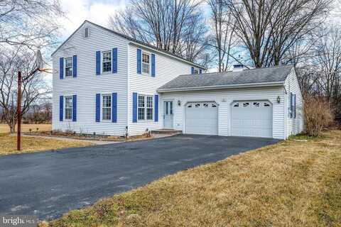 Oak Lane, CARLISLE, PA 17015