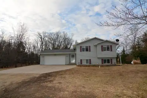 330Th, CAMBRIDGE, MN 55008