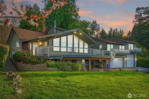 Lofall, POULSBO, WA 98370