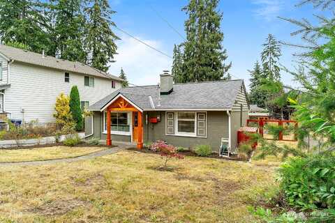 52Nd, MOUNTLAKE TERRACE, WA 98043