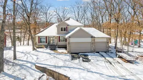 Janero, FOREST LAKE, MN 55025