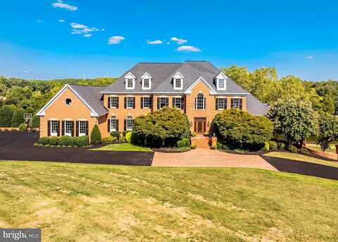 Hillside, LEESBURG, VA 20175