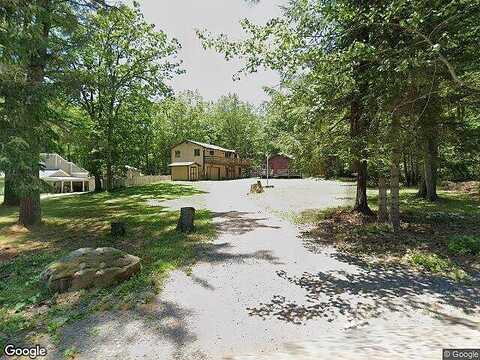 Short, JIM THORPE, PA 18229