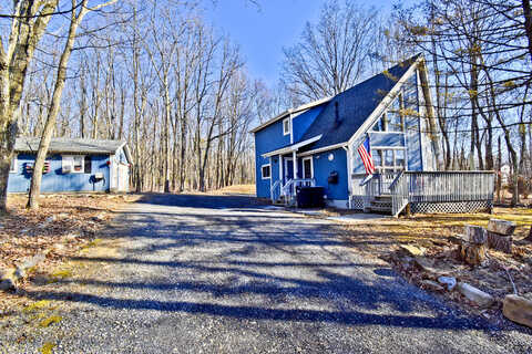 Village, EFFORT, PA 18330