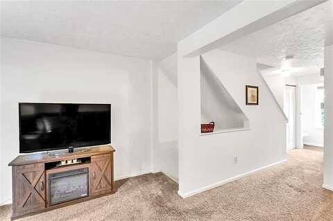 Russets, BRIDGEVILLE, PA 15017