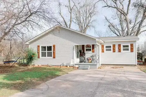 Westwood, BURKBURNETT, TX 76354