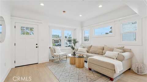 51St, LOS ANGELES, CA 90062