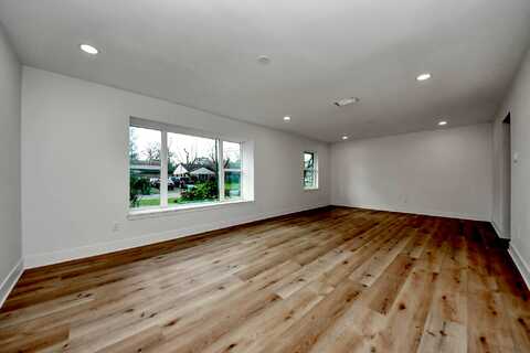 Quention, HOUSTON, TX 77045