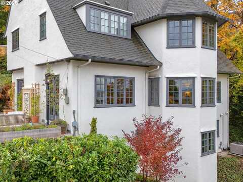 Summit, PORTLAND, OR 97210