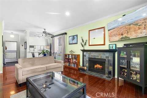 Sylvan, FOUNTAIN VALLEY, CA 92708