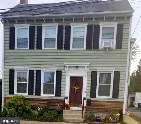 Chestnut, MECHANICSBURG, PA 17055
