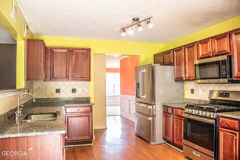 Colony, FAIRBURN, GA 30213
