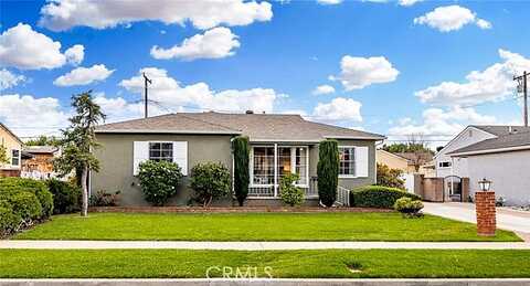 Oak, FULLERTON, CA 92833
