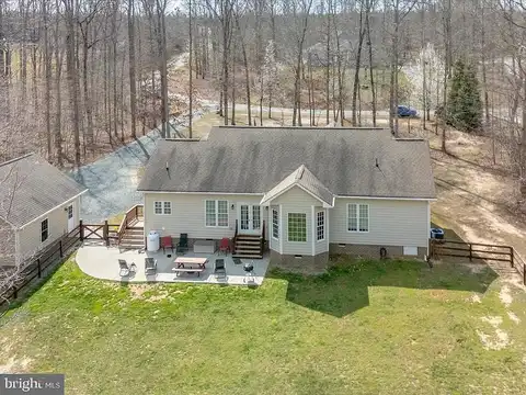 Summer, LOUISA, VA 23093