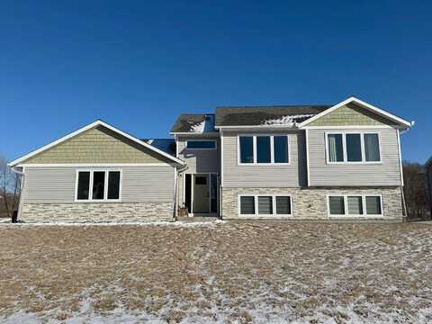 Falcon, EAGLE LAKE, MN 56024