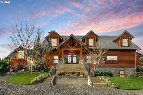 Fox Farm, DUNDEE, OR 97115