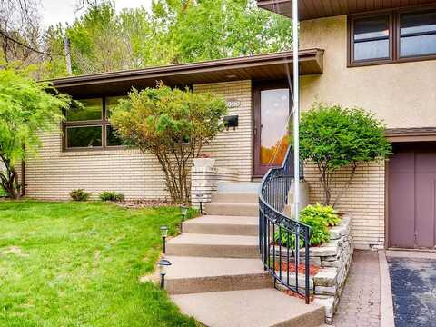 Kentucky, MINNEAPOLIS, MN 55427