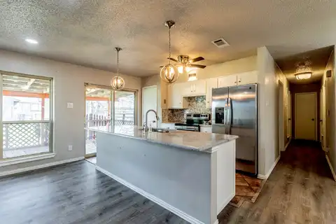 Neptune, CEDAR HILL, TX 75104