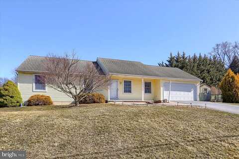 Debra, HUMMELSTOWN, PA 17036