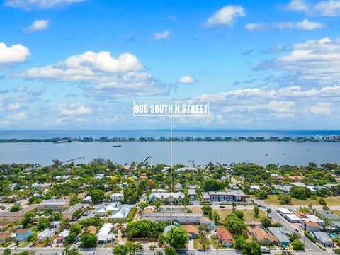 N, Lake Worth, FL 33460