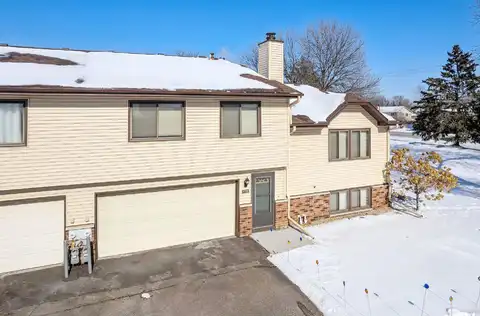 Maplebrook, MINNEAPOLIS, MN 55445