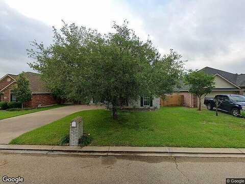Lauren, COLLEGE STATION, TX 77845