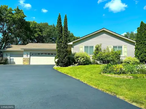 Saratoga, MINNEAPOLIS, MN 55442