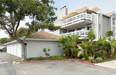 Warner, HUNTINGTON BEACH, CA 92649
