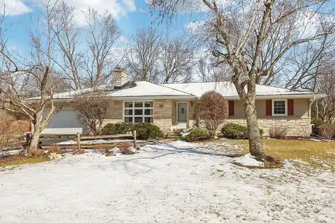 Johns, NEW BERLIN, WI 53146