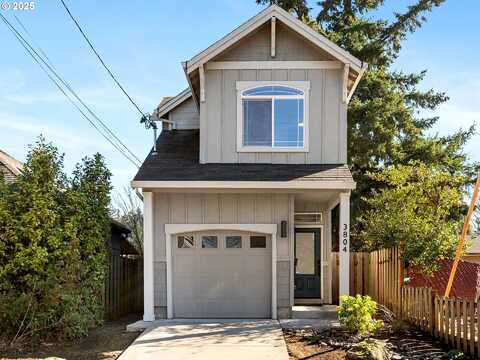 81St, PORTLAND, OR 97213