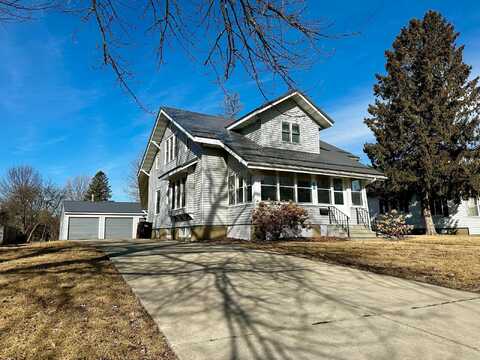 Hudson, SPRING VALLEY, MN 55975