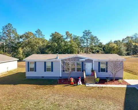 Giles, DEFUNIAK SPRINGS, FL 32435
