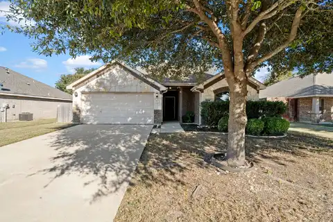 Commonwealth, WAXAHACHIE, TX 75165