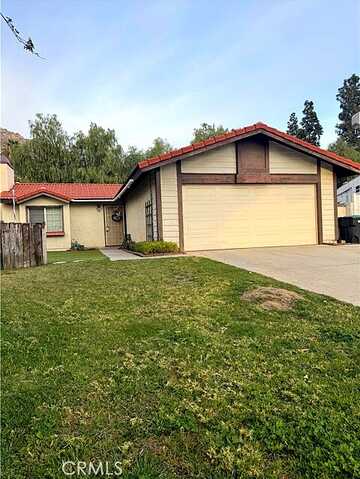 Osprey, MORENO VALLEY, CA 92557