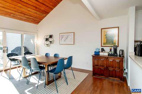 Turkey Ridge, CHARLOTTESVILLE, VA 22903
