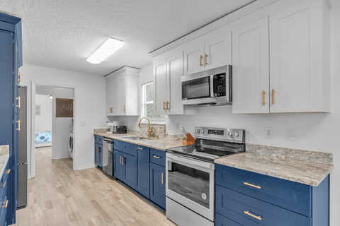 Vizcaya, NAVARRE, FL 32566