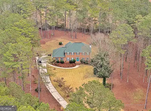 Lady Helen, FAYETTEVILLE, GA 30214