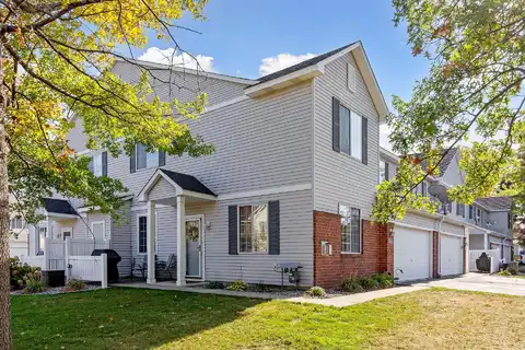 Brittany, SHAKOPEE, MN 55379