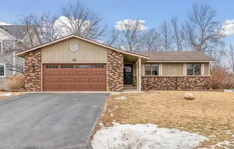 Cardinal, CHASKA, MN 55318