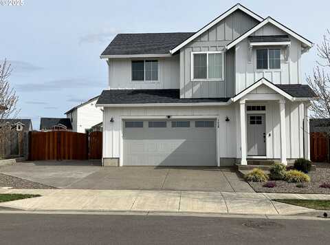 Dahlia, WOODBURN, OR 97071