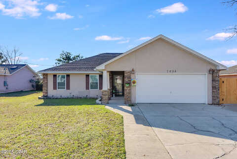 New Hampshire, LYNN HAVEN, FL 32444