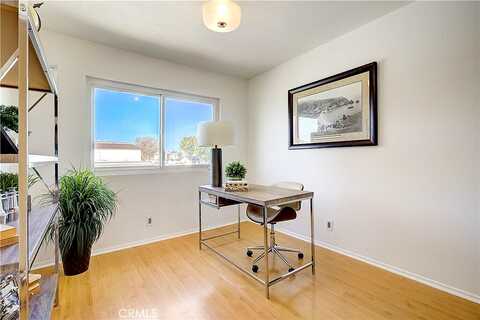 Newland, GARDEN GROVE, CA 92844