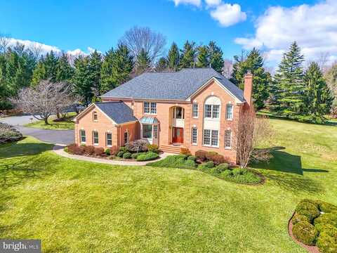 Tradewind, OAKTON, VA 22124