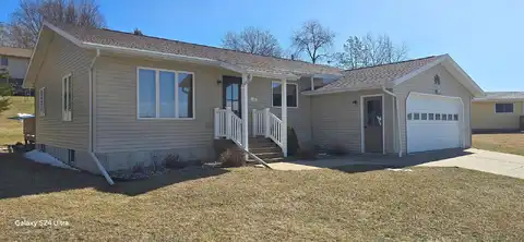 Karli, MABEL, MN 55954