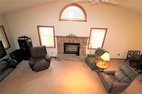 Becker, WILLMAR, MN 56201