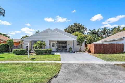 16Th, PEMBROKE PINES, FL 33025